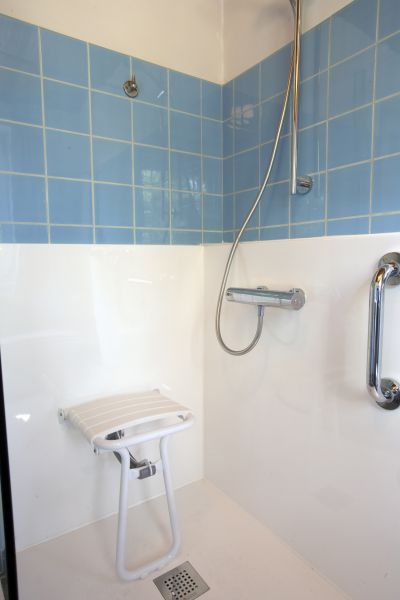 Elderly Shower Installation in Santa Ana